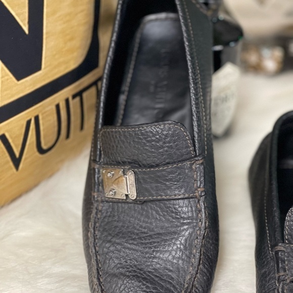 Louis VUITTON BLACK LEATHER DRIVER LOAFERS WITH SILVER HARDWARE 7 MEN​ - Picture 10 of 14
